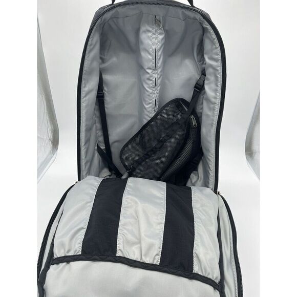 PATAGONIA MLC Wheelie ROLLER Carry-on Bag LUGGAGE Converts to Backpack Black - Picture 3 of 10